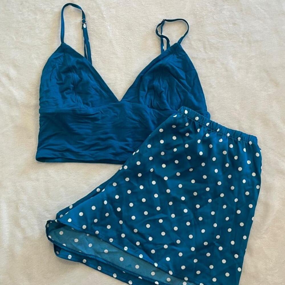 Victoria's Secret Blue Polka Dot Pajama PJ Set Small